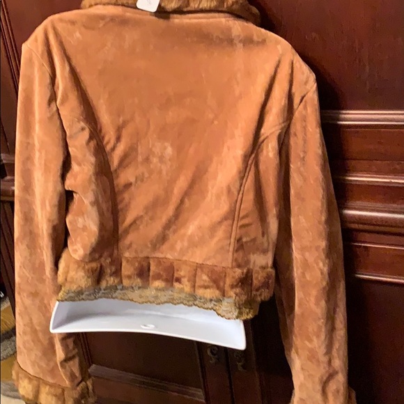 Fur, velvet and lace with stones- perfect! - Picture 6 of 6